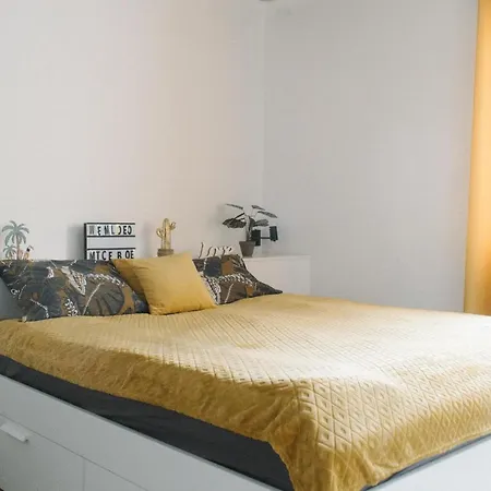 Meebo Apartments Νόβι Σαντ Εξωτερικό φωτογραφία