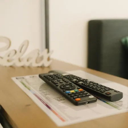 Meebo Apartments Νόβι Σαντ Εξωτερικό φωτογραφία