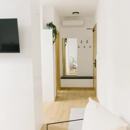 Meebo Apartments Νόβι Σαντ Εξωτερικό φωτογραφία