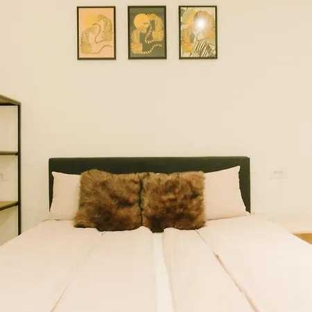 Meebo Apartments Νόβι Σαντ Εξωτερικό φωτογραφία