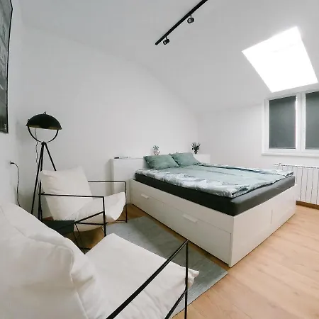 Meebo Apartments Νόβι Σαντ Εξωτερικό φωτογραφία
