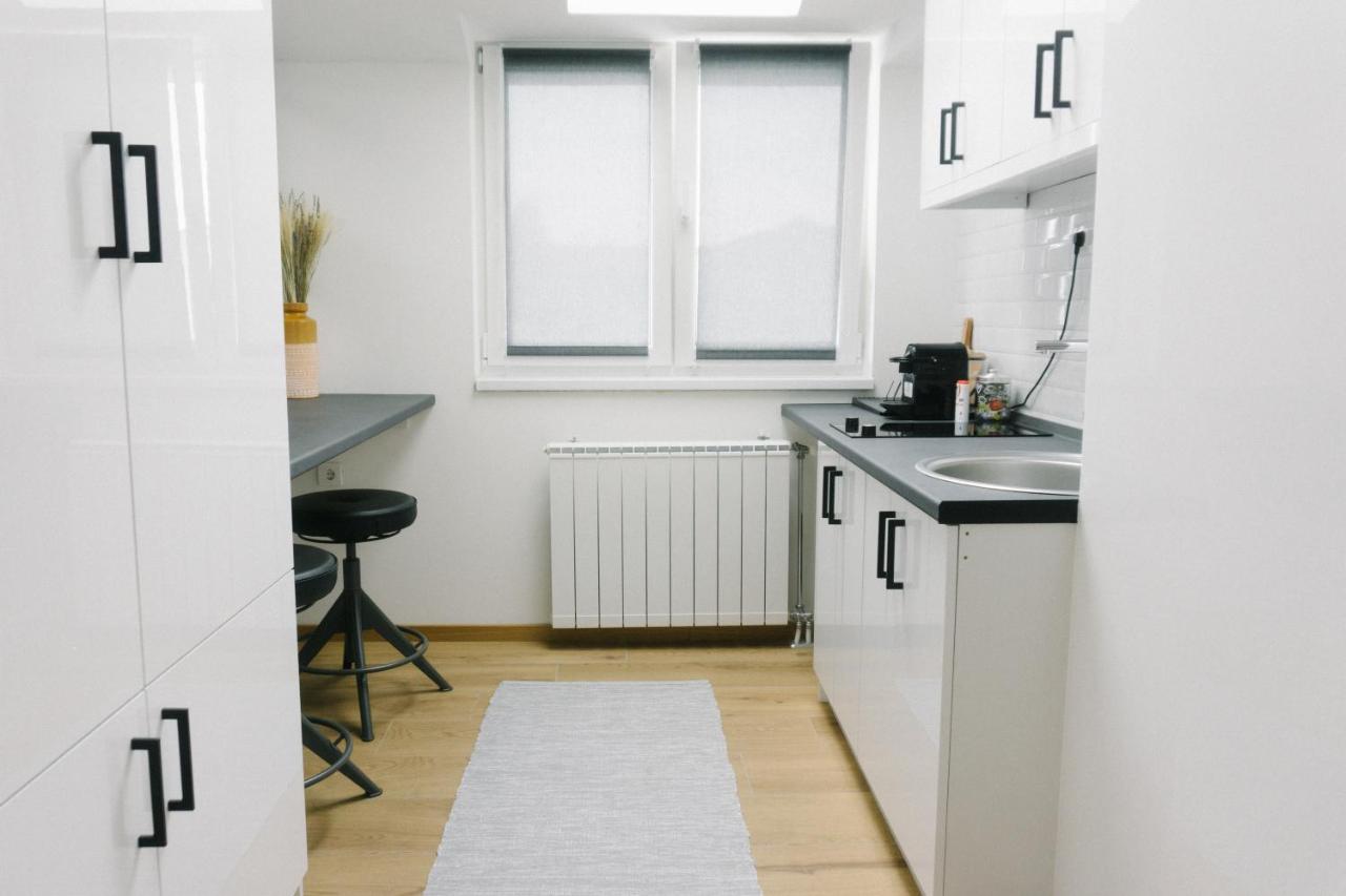 Meebo Apartment