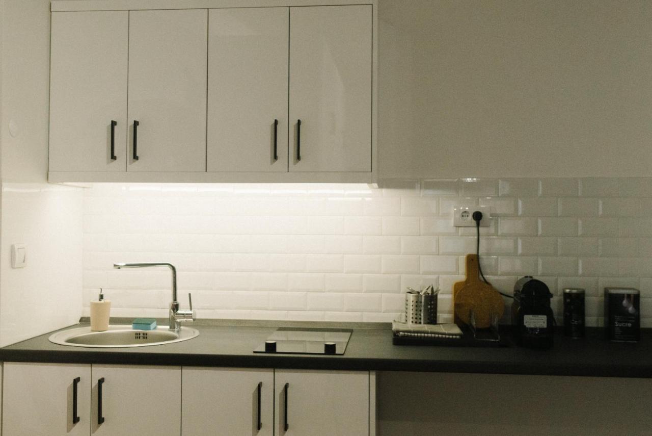 Meebo Apartment